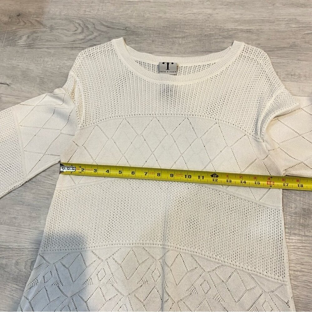 Coquette Lace Rain & Rose L Knit White Top Viscose - Flowy - Picture 12 of 16